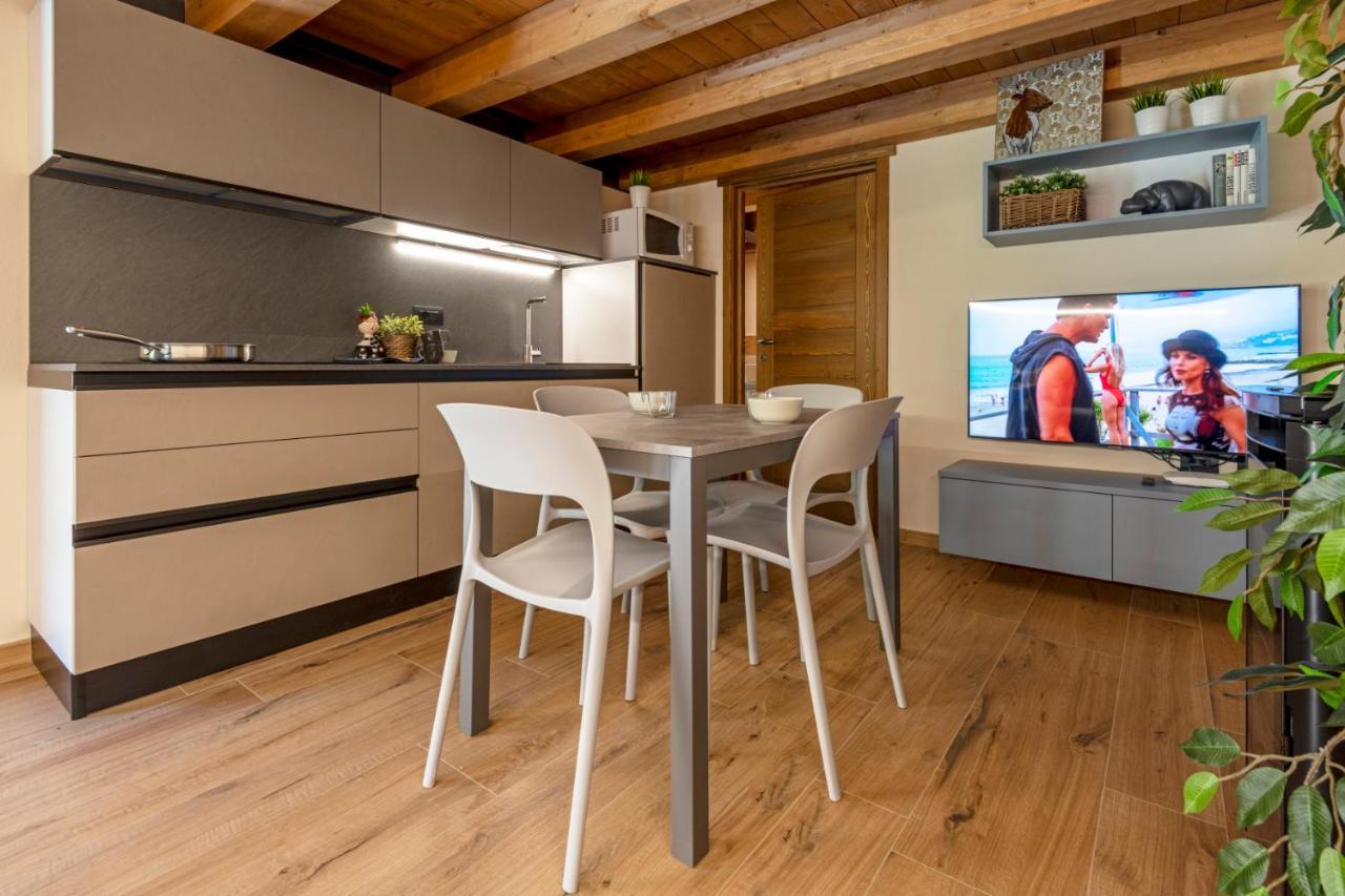 Maison Marcoz - Appartamenti Vacanze Étroubles Exterior foto