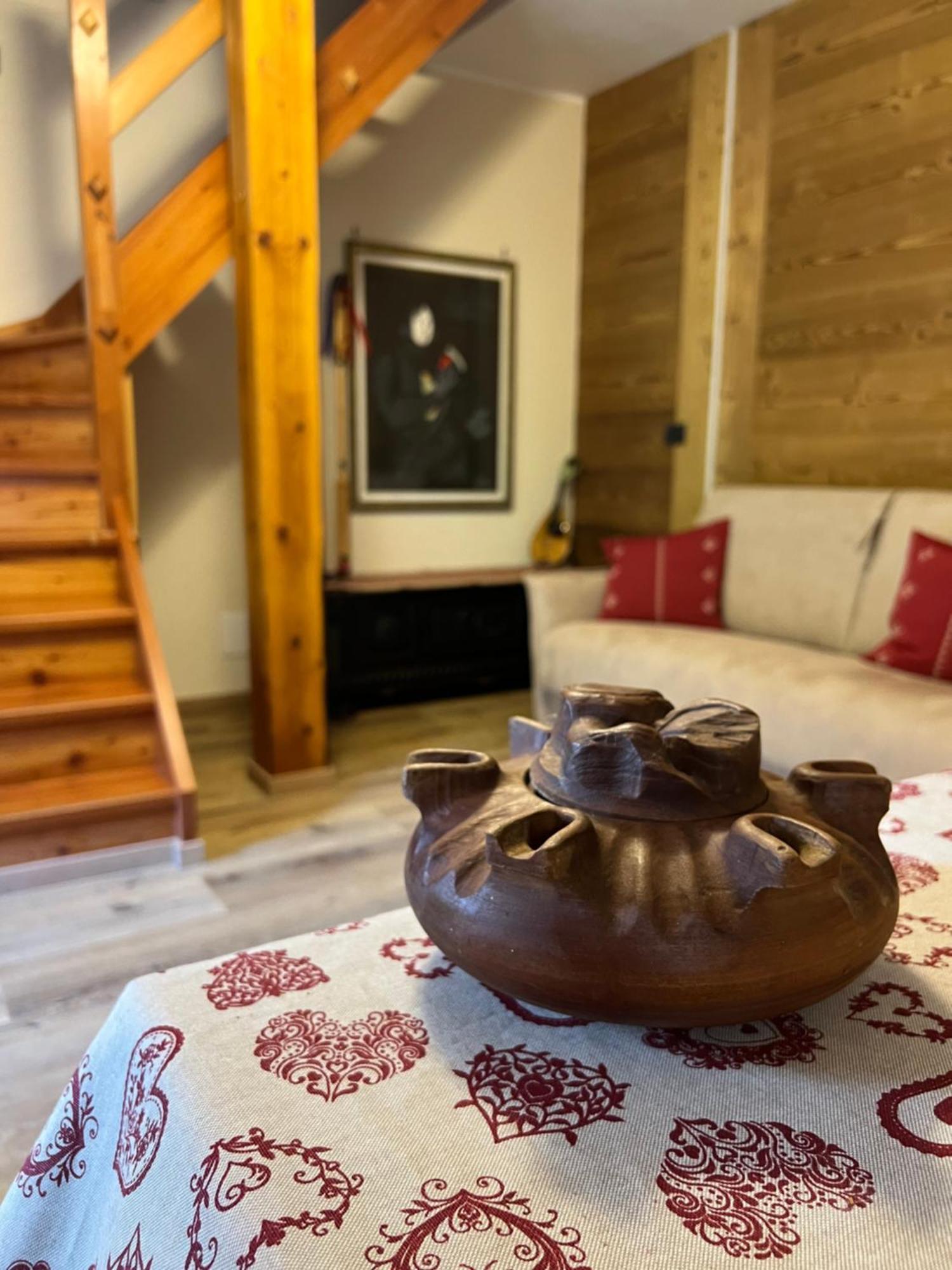 Maison Marcoz - Appartamenti Vacanze Étroubles Exterior foto